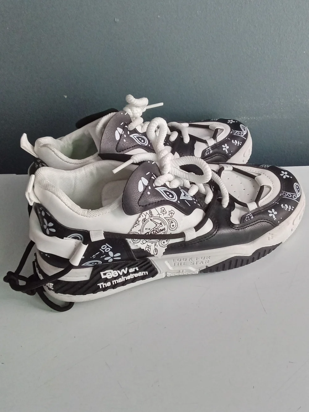 Shoes Culture Bandana Paisley‎ Low Top Sneakers Black White Streetwear Mens 41